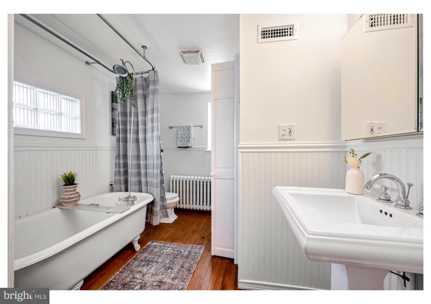 1007 S CAROLINA AVE SE, WASHINGTON, District Of Columbia 20003, 2 Bedrooms Bedrooms, ,1 BathroomBathrooms,Residential,For sale,1007 S CAROLINA AVE SE,DCDC2175160 MLS # DCDC2175160