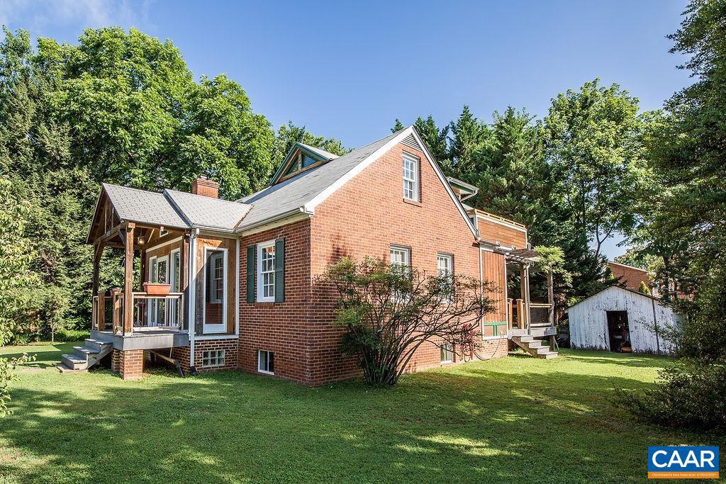 909 SYCAMORE ST, CHARLOTTESVILLE, Virginia 22902, 4 Bedrooms Bedrooms, ,3 BathroomsBathrooms,Residential,For sale,909 SYCAMORE ST,660158 MLS # 660158