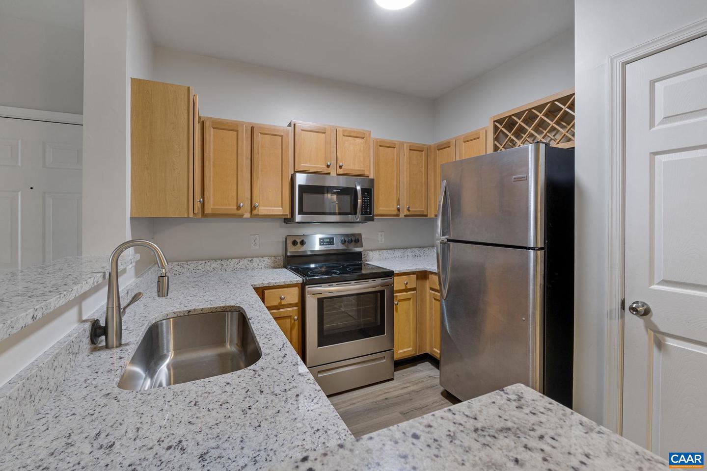 320 RIVERBEND DR #3C, CHARLOTTESVILLE, Virginia 22911, 1 Bedroom Bedrooms, ,1 BathroomBathrooms,Residential,For sale,320 RIVERBEND DR #3C,660189 MLS # 660189