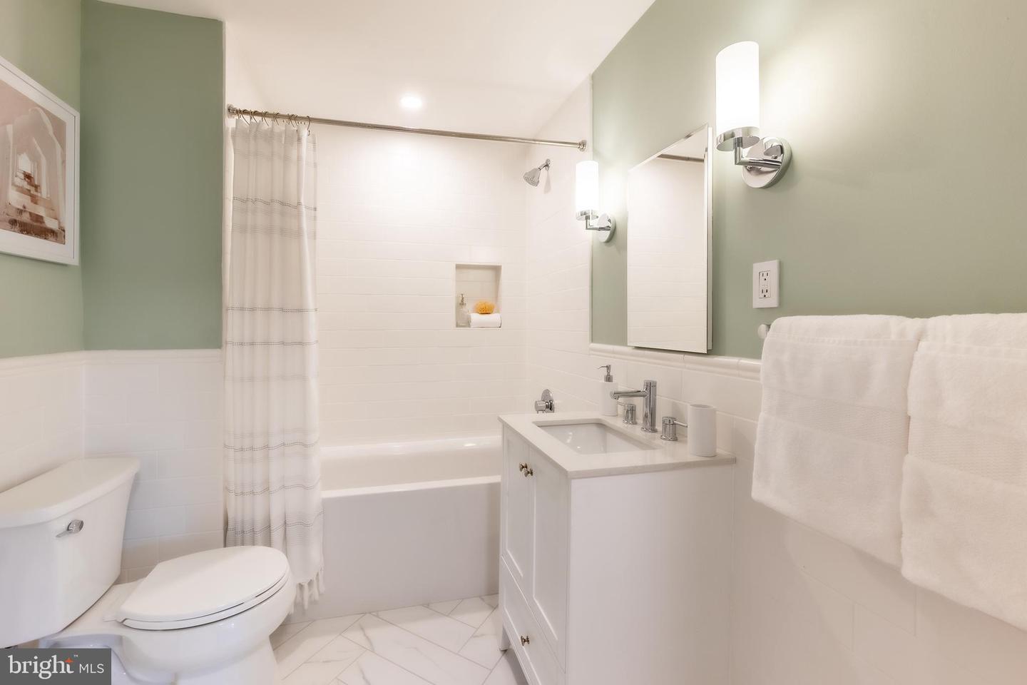 4707 CONNECTICUT AVE NW #605, WASHINGTON, District Of Columbia 20008, 1 Bedroom Bedrooms, ,1 BathroomBathrooms,Residential,For sale,4707 CONNECTICUT AVE NW #605,DCDC2130028 MLS # DCDC2130028