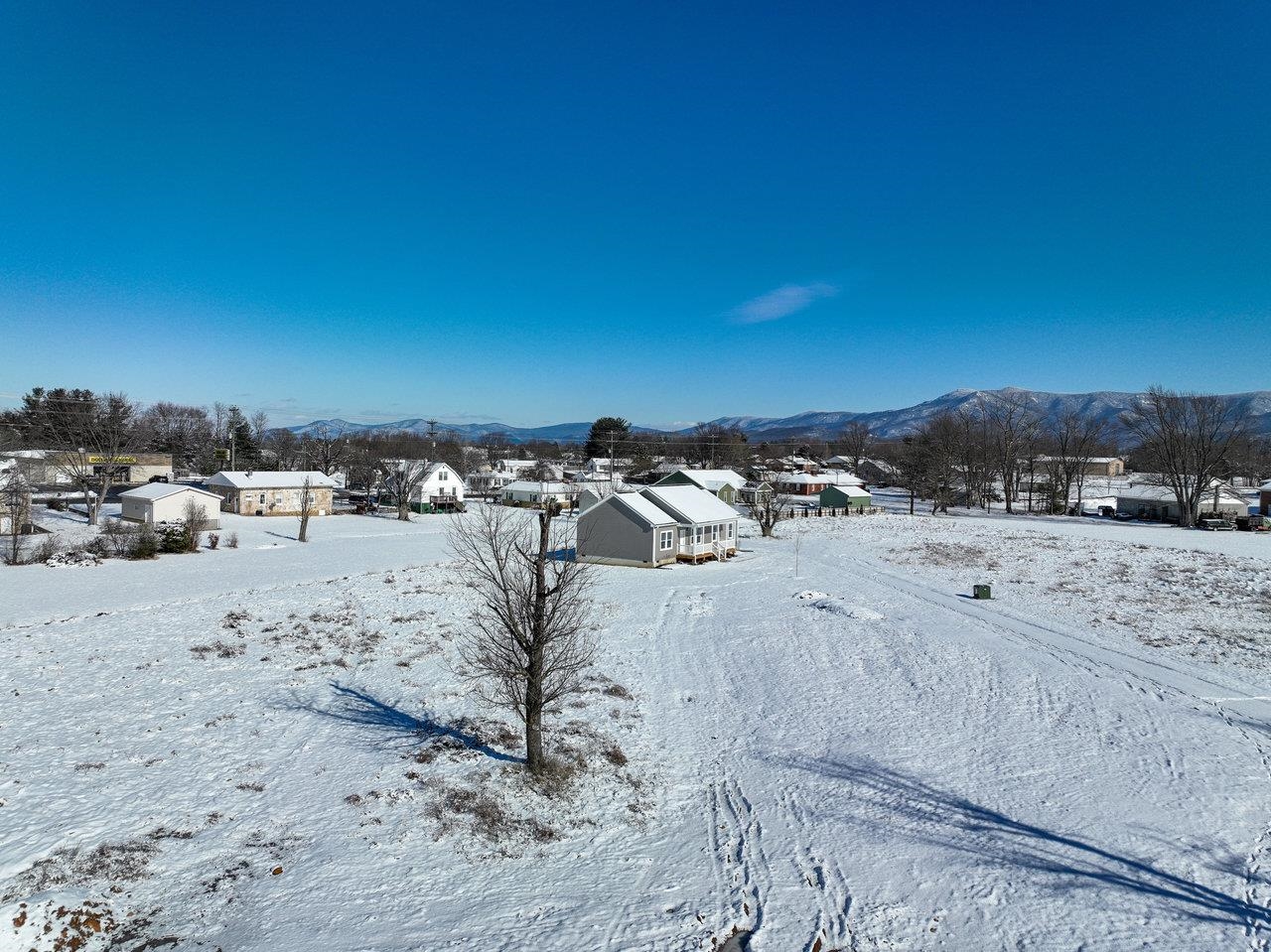 357 PARK RD, STANLEY, Virginia 22851, 3 Bedrooms Bedrooms, ,2 BathroomsBathrooms,Residential,357 PARK RD,660207 MLS # 660207