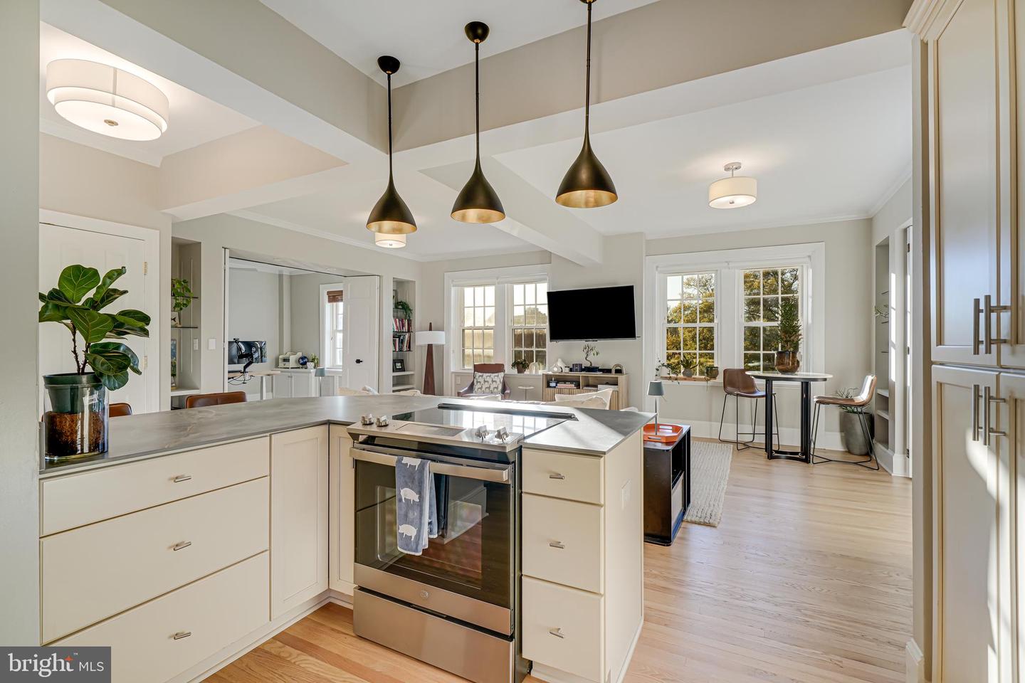 1925 16TH ST NW #502, WASHINGTON, District Of Columbia 20009, 2 Bedrooms Bedrooms, ,2 BathroomsBathrooms,Residential,For sale,1925 16TH ST NW #502,DCDC2168500 MLS # DCDC2168500