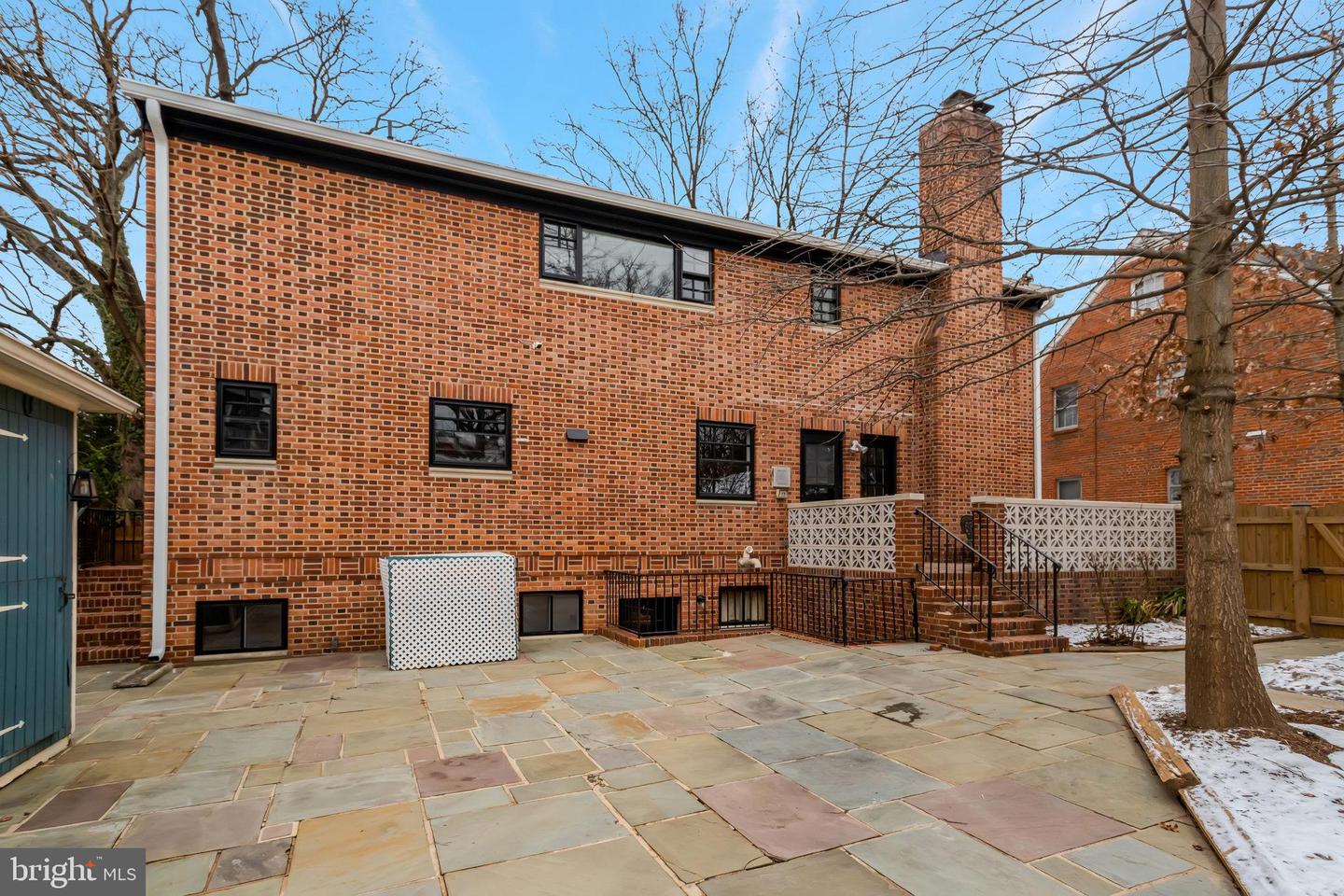 826 W BRADDOCK RD, ALEXANDRIA, Virginia 22302, 4 Bedrooms Bedrooms, 16 Rooms Rooms,3 BathroomsBathrooms,Residential,For sale,826 W BRADDOCK RD,VAAX2040506 MLS # VAAX2040506