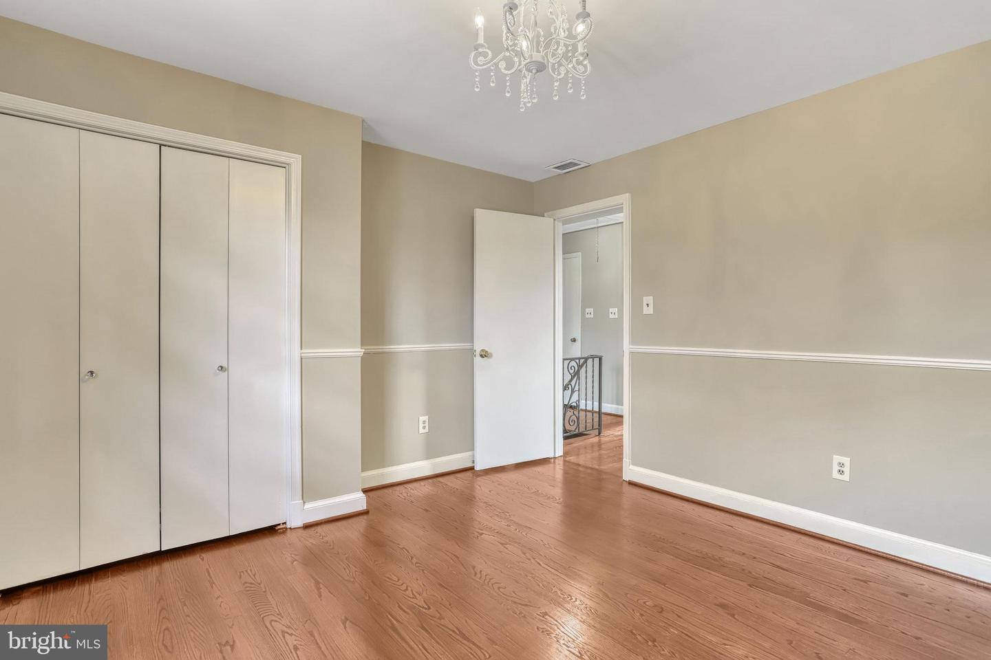 826 W BRADDOCK RD, ALEXANDRIA, Virginia 22302, 4 Bedrooms Bedrooms, 16 Rooms Rooms,3 BathroomsBathrooms,Residential,For sale,826 W BRADDOCK RD,VAAX2040506 MLS # VAAX2040506