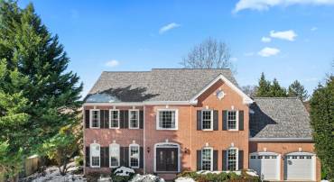 4710 LEIGHFIELD VALLEY DR, CHANTILLY, Virginia 20151, 5 Bedrooms Bedrooms, ,4 BathroomsBathrooms,Residential,For sale,4710 LEIGHFIELD VALLEY DR,VAFX2217818 MLS # VAFX2217818