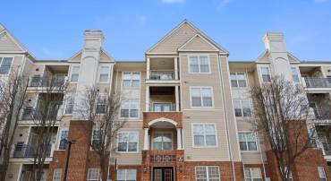 3015 NICOSH CIR #2308, FALLS CHURCH, Virginia 22042, 2 Bedrooms Bedrooms, 4 Rooms Rooms,2 BathroomsBathrooms,Residential,For sale,3015 NICOSH CIR #2308,VAFX2218538 MLS # VAFX2218538