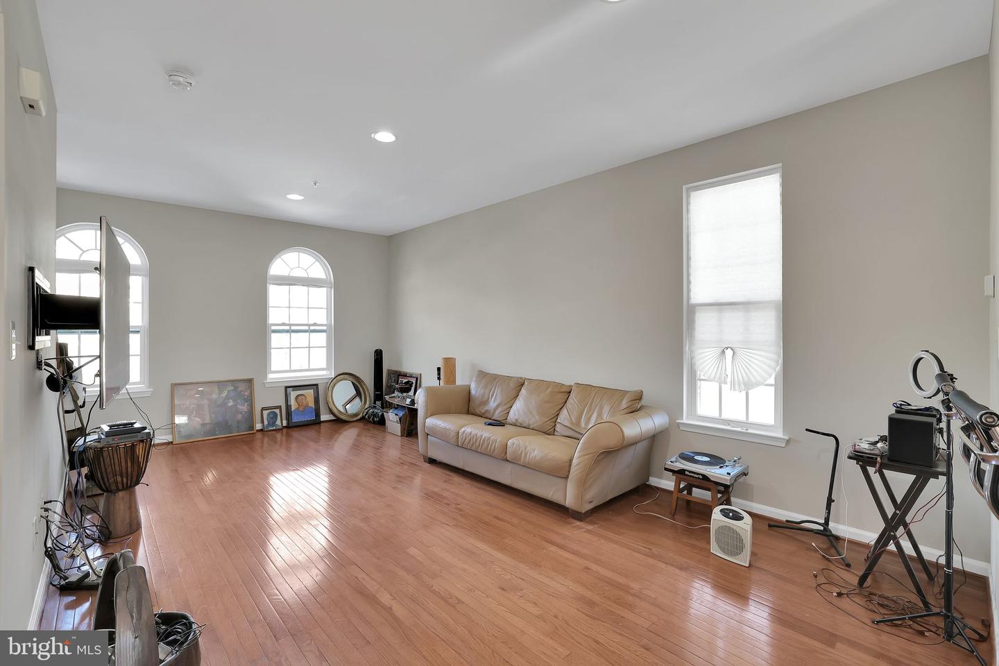 3725 COMMODORE JOSHUA BARNEY DR NE, WASHINGTON, District Of Columbia 20018, 3 Bedrooms Bedrooms, ,3 BathroomsBathrooms,Residential,For sale,3725 COMMODORE JOSHUA BARNEY DR NE,DCDC2175660 MLS # DCDC2175660