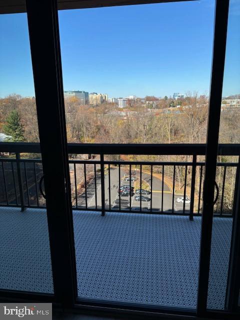 2230 GEORGE C MARSHALL DR #1127, FALLS CHURCH, Virginia 22043, 2 Bedrooms Bedrooms, ,2 BathroomsBathrooms,Residential,For sale,2230 GEORGE C MARSHALL DR #1127,VAFX2180100 MLS # VAFX2180100