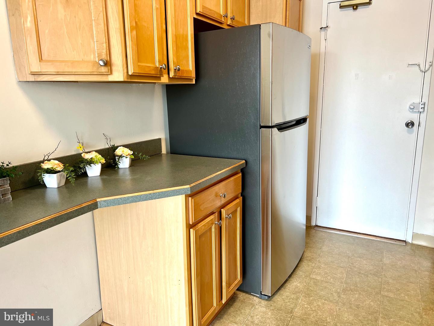 6641 WAKEFIELD DR #513, ALEXANDRIA, Virginia 22307, 2 Bedrooms Bedrooms, ,1 BathroomBathrooms,Residential,For sale,6641 WAKEFIELD DR #513,VAFX2208478 MLS # VAFX2208478