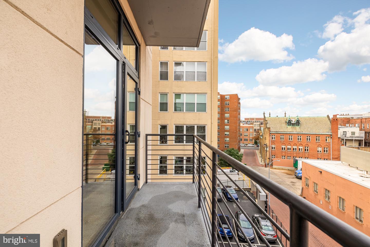 1427 RHODE ISLAND AVE NW #404, WASHINGTON, District Of Columbia 20005, 2 Bedrooms Bedrooms, ,2 BathroomsBathrooms,Residential,For sale,1427 RHODE ISLAND AVE NW #404,DCDC2167970 MLS # DCDC2167970