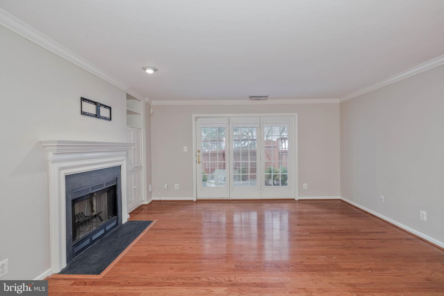 7512 ASHBY LN #A, ALEXANDRIA, Virginia 22315, 2 Bedrooms Bedrooms, ,2 BathroomsBathrooms,Residential,For sale,7512 ASHBY LN #A,VAFX2215318 MLS # VAFX2215318