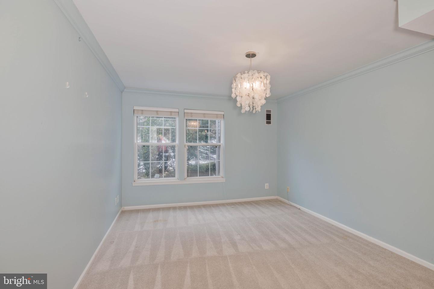 7512 ASHBY LN #A, ALEXANDRIA, Virginia 22315, 2 Bedrooms Bedrooms, ,2 BathroomsBathrooms,Residential,For sale,7512 ASHBY LN #A,VAFX2215318 MLS # VAFX2215318