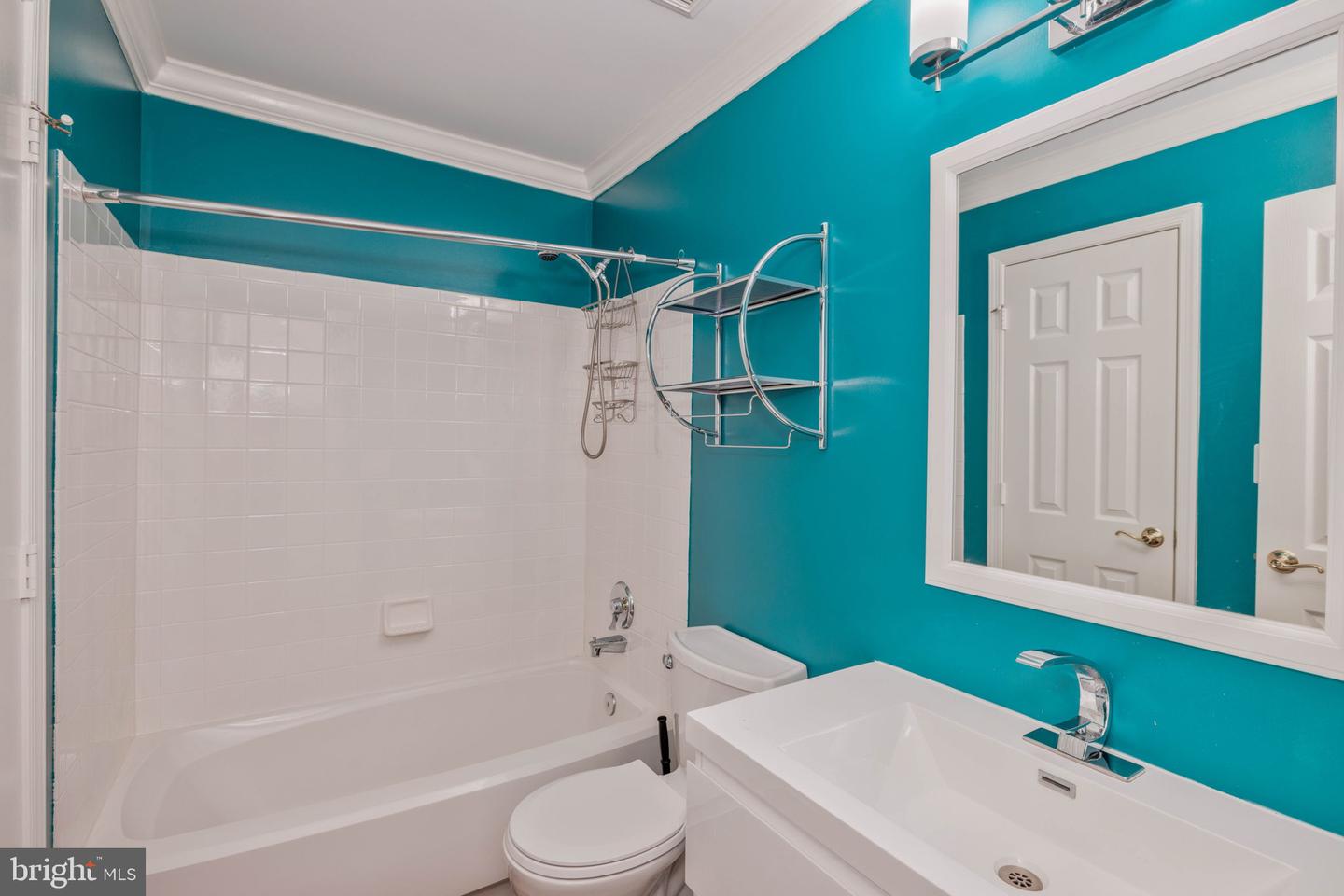 7512 ASHBY LN #A, ALEXANDRIA, Virginia 22315, 2 Bedrooms Bedrooms, ,2 BathroomsBathrooms,Residential,For sale,7512 ASHBY LN #A,VAFX2215318 MLS # VAFX2215318