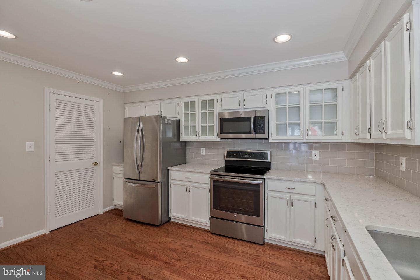 7512 ASHBY LN #A, ALEXANDRIA, Virginia 22315, 2 Bedrooms Bedrooms, ,2 BathroomsBathrooms,Residential,For sale,7512 ASHBY LN #A,VAFX2215318 MLS # VAFX2215318