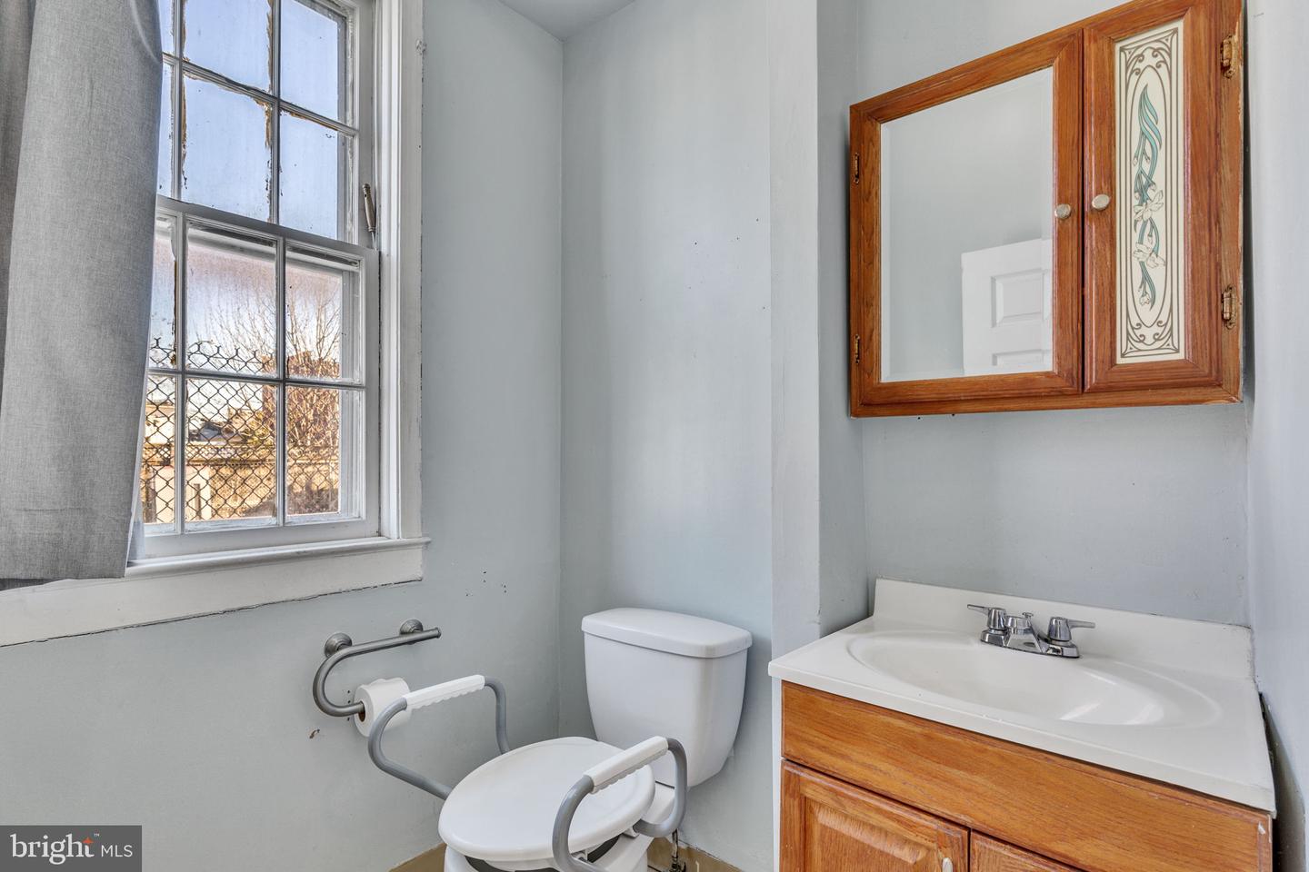 732 MORTON ST NW, WASHINGTON, District Of Columbia 20010, 7 Bedrooms Bedrooms, ,3 BathroomsBathrooms,Residential,For sale,732 MORTON ST NW,DCDC2175040 MLS # DCDC2175040