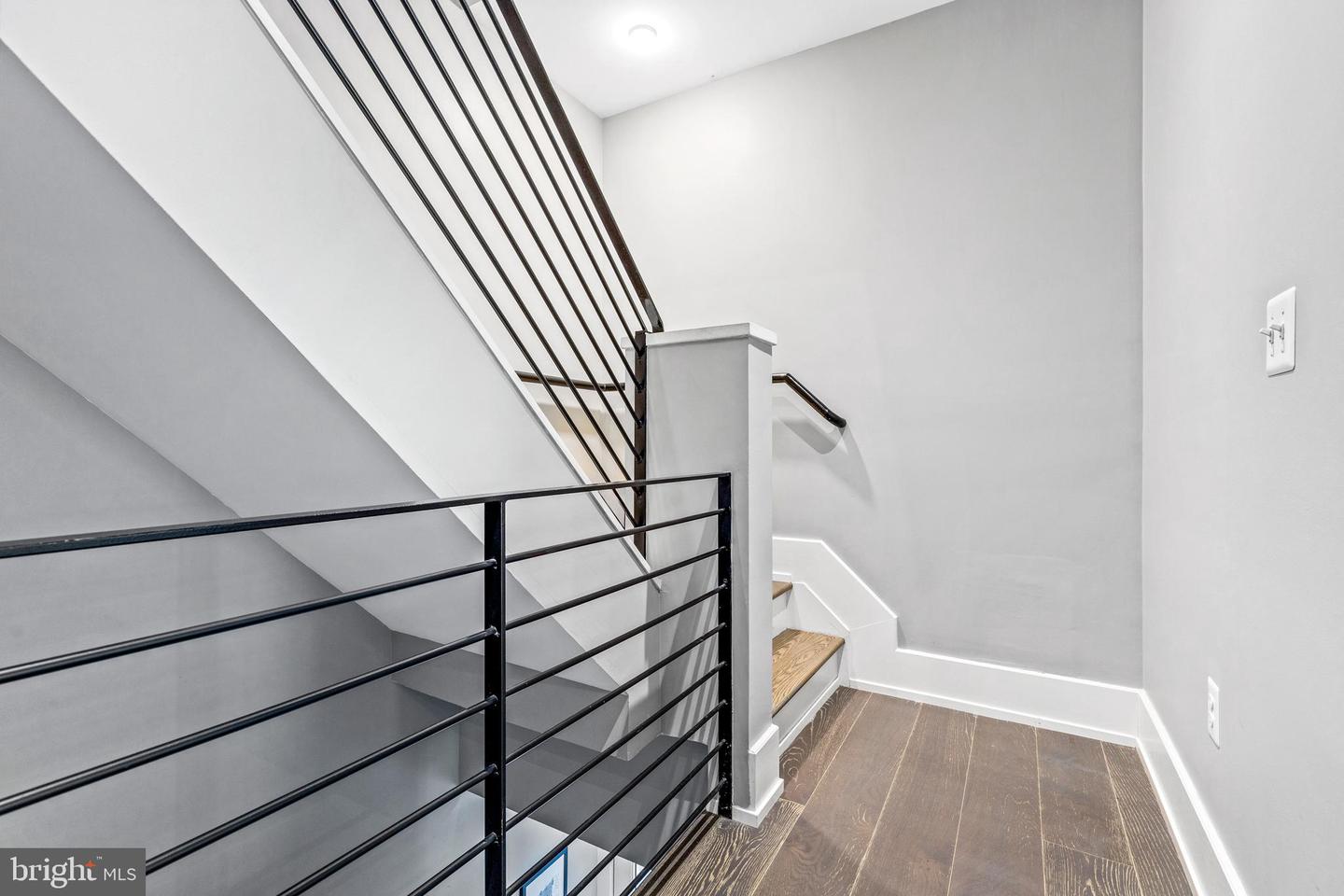 526 LAMONT ST NW #5, WASHINGTON, District Of Columbia 20010, 3 Bedrooms Bedrooms, ,3 BathroomsBathrooms,Residential,For sale,526 LAMONT ST NW #5,DCDC2175100 MLS # DCDC2175100