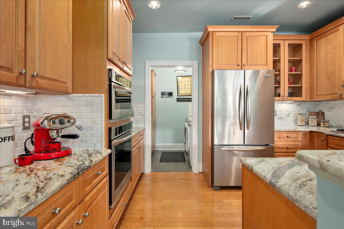 600 SECOND ST #205, ALEXANDRIA, Virginia 22314, 2 Bedrooms Bedrooms, ,2 BathroomsBathrooms,Residential,For sale,600 SECOND ST #205,VAAX2040862 MLS # VAAX2040862