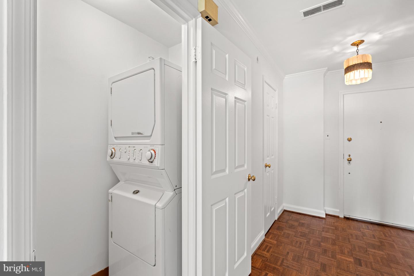 2828 WISCONSIN AVE NW #306, WASHINGTON, District Of Columbia 20007, 3 Bedrooms Bedrooms, ,2 BathroomsBathrooms,Residential,For sale,2828 WISCONSIN AVE NW #306,DCDC2175632 MLS # DCDC2175632