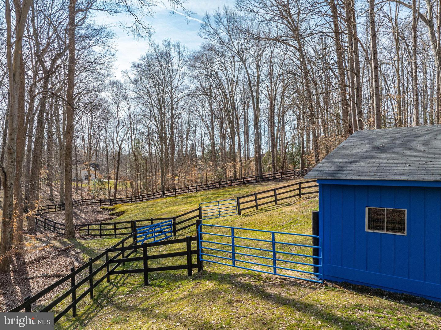 12101 BEAVER CREEK RD, CLIFTON, Virginia 20124, 5 Bedrooms Bedrooms, ,3 BathroomsBathrooms,Residential,For sale,12101 BEAVER CREEK RD,VAFX2193636 MLS # VAFX2193636