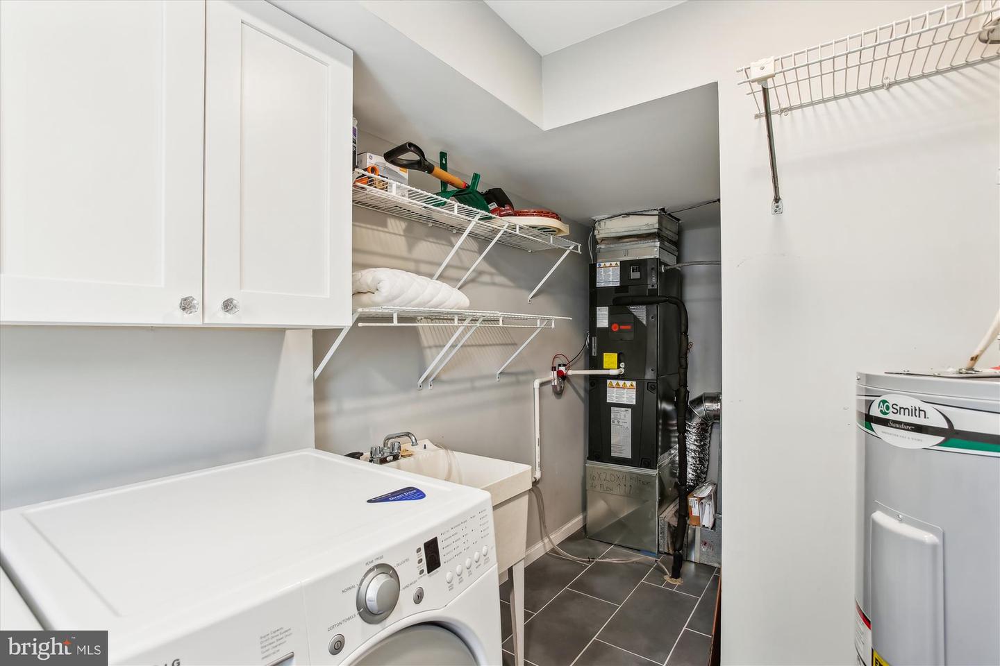 1162 N PITT ST, ALEXANDRIA, Virginia 22314, 2 Bedrooms Bedrooms, ,2 BathroomsBathrooms,Residential,For sale,1162 N PITT ST,VAAX2040644 MLS # VAAX2040644