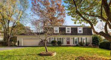 608 SIDELING CT NE, VIENNA, Virginia 22180, 4 Bedrooms Bedrooms, ,2 BathroomsBathrooms,Residential,For sale,608 SIDELING CT NE,VAFX2218090 MLS # VAFX2218090