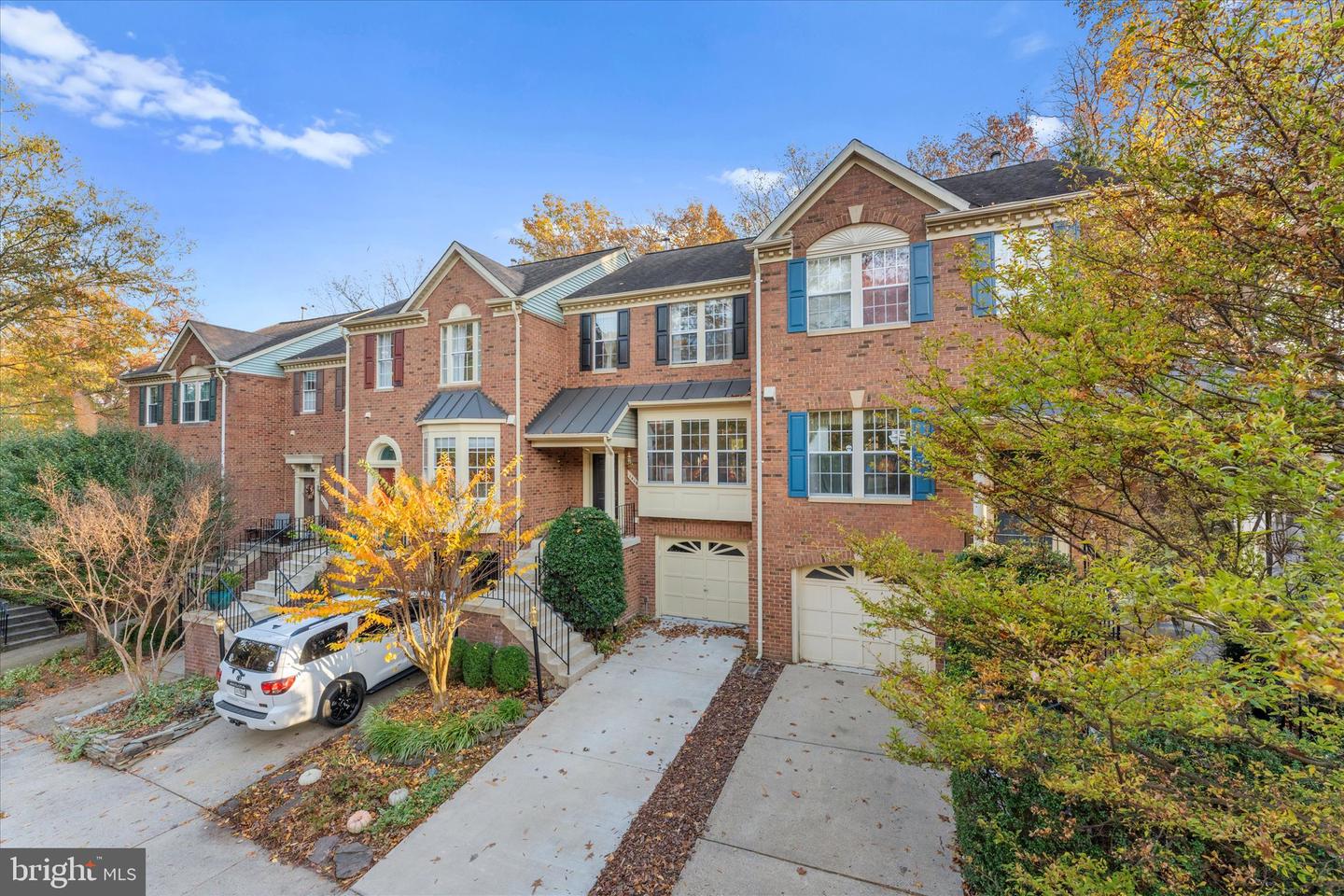 1415 PARK GARDEN LN, RESTON, Virginia 20194, 3 Bedrooms Bedrooms, ,3 BathroomsBathrooms,Residential,For sale,1415 PARK GARDEN LN,VAFX2218140 MLS # VAFX2218140