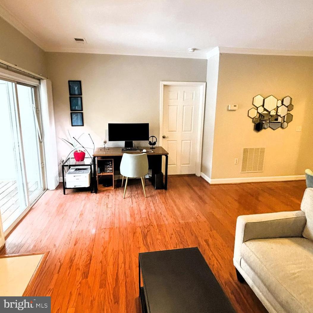 1321 N ADAMS CT #204, ARLINGTON, Virginia 22201, 1 Bedroom Bedrooms, ,1 BathroomBathrooms,Residential,For sale,1321 N ADAMS CT #204,VAAR2052480 MLS # VAAR2052480