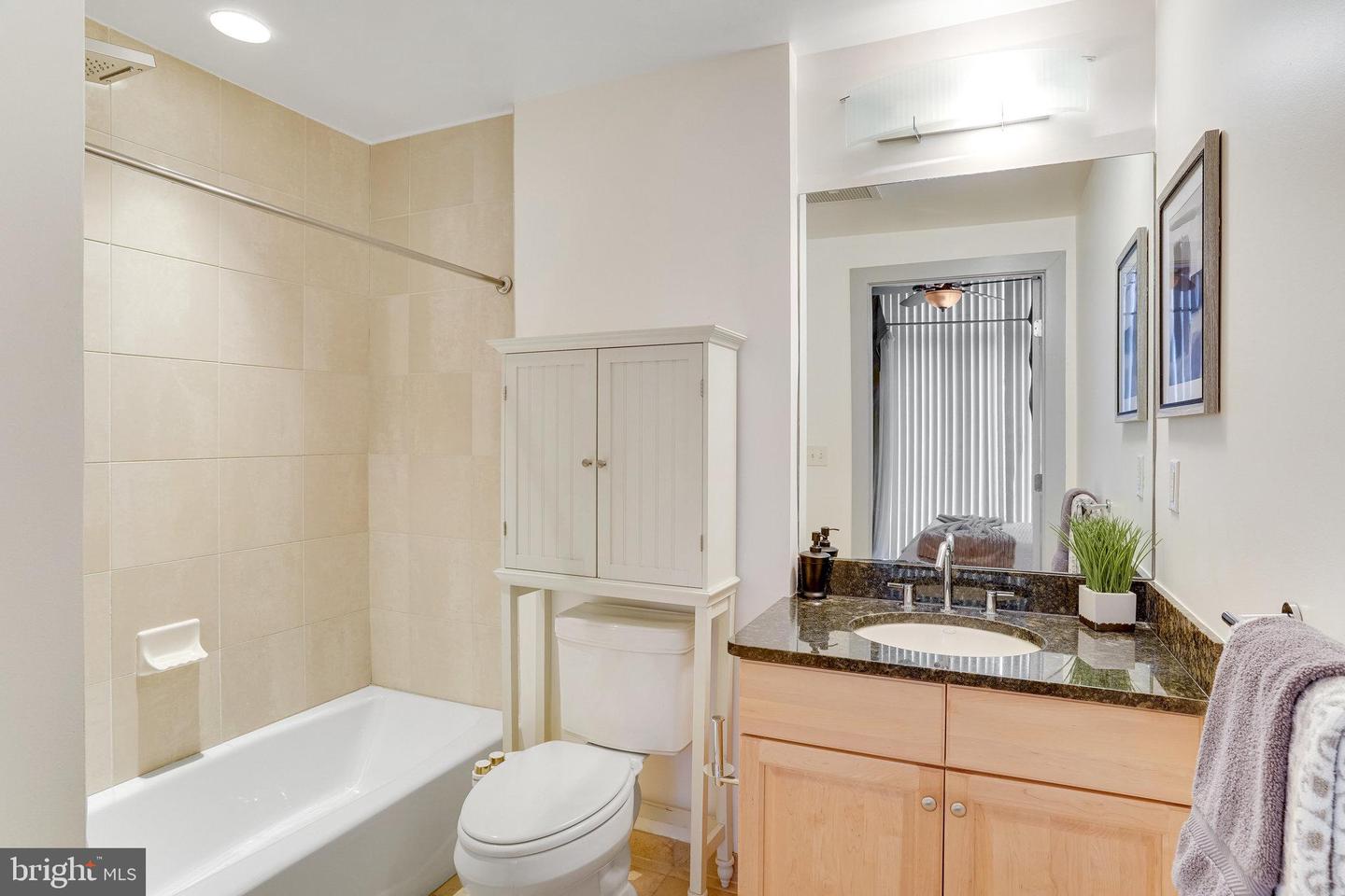 301 MASSACHUSETTS AVE NW #102, WASHINGTON, District Of Columbia 20001, 2 Bedrooms Bedrooms, ,2 BathroomsBathrooms,Residential,For sale,301 MASSACHUSETTS AVE NW #102,DCDC2175332 MLS # DCDC2175332