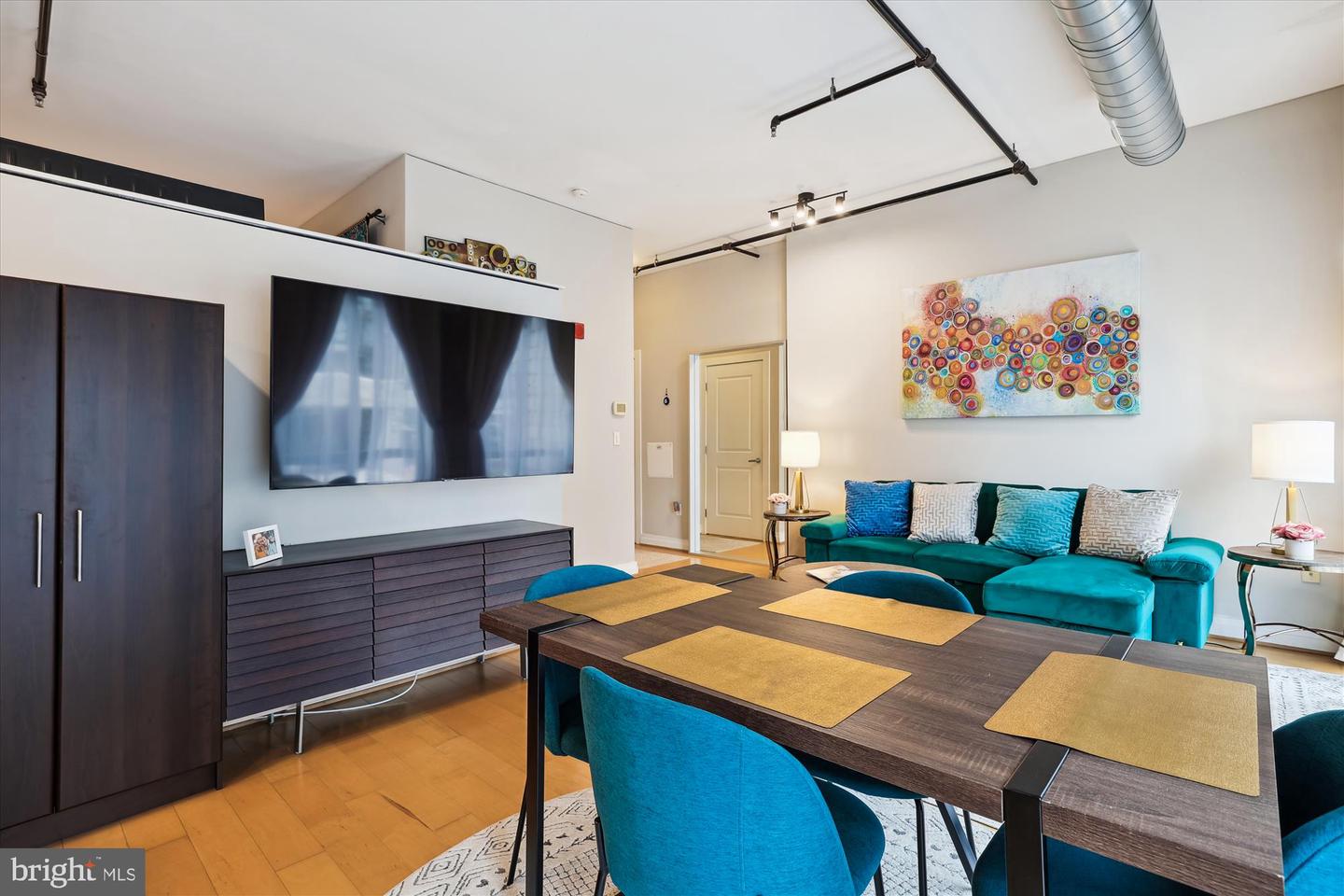 301 MASSACHUSETTS AVE NW #204, WASHINGTON, District Of Columbia 20001, 1 Bedroom Bedrooms, ,1 BathroomBathrooms,Residential,For sale,301 MASSACHUSETTS AVE NW #204,DCDC2175700 MLS # DCDC2175700