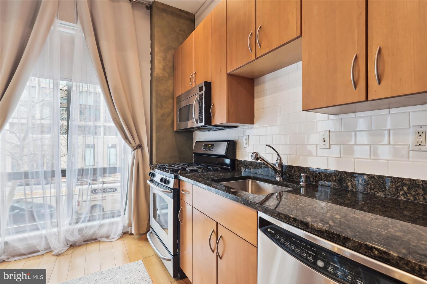 301 MASSACHUSETTS AVE NW #204, WASHINGTON, District Of Columbia 20001, 1 Bedroom Bedrooms, ,1 BathroomBathrooms,Residential,For sale,301 MASSACHUSETTS AVE NW #204,DCDC2175700 MLS # DCDC2175700
