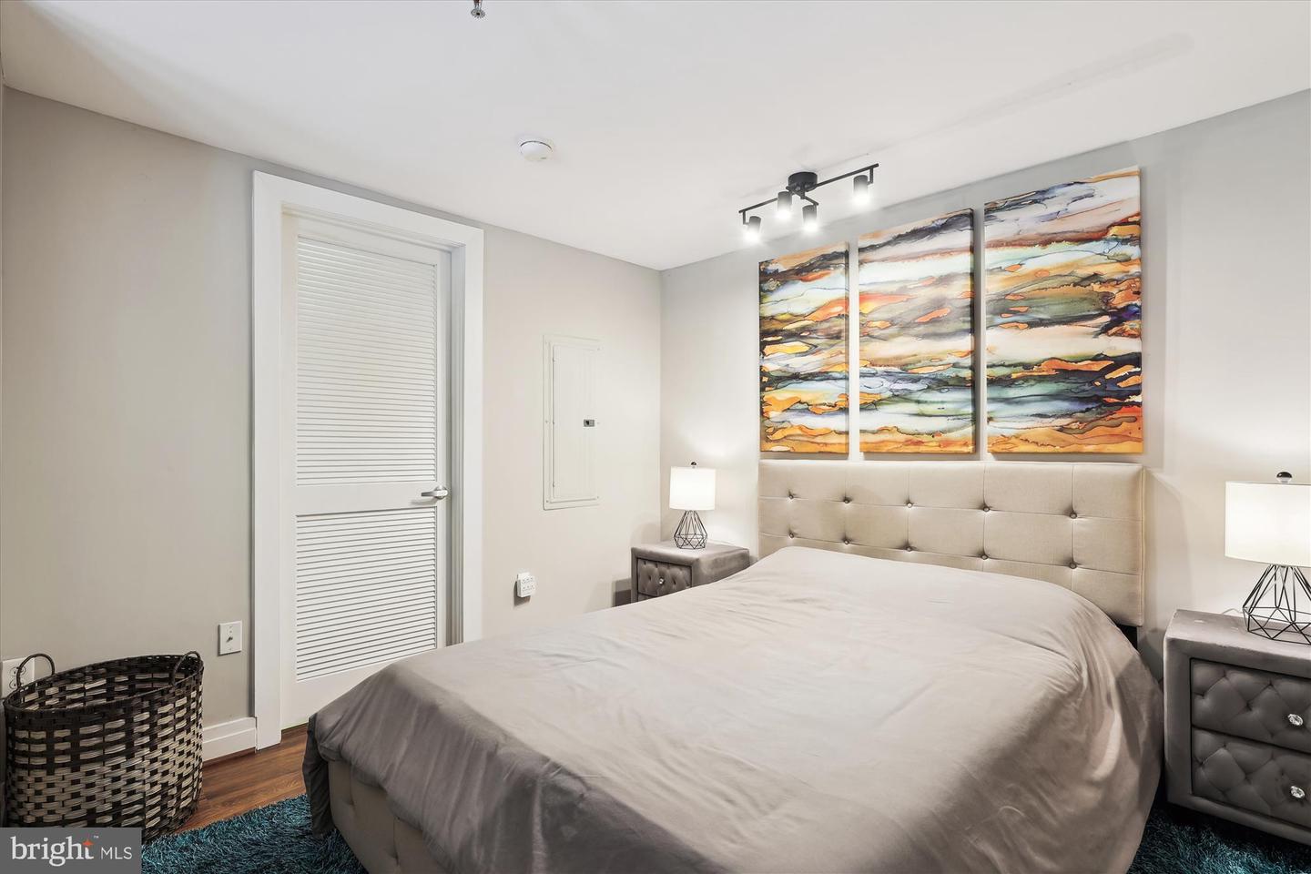301 MASSACHUSETTS AVE NW #204, WASHINGTON, District Of Columbia 20001, 1 Bedroom Bedrooms, ,1 BathroomBathrooms,Residential,For sale,301 MASSACHUSETTS AVE NW #204,DCDC2175700 MLS # DCDC2175700