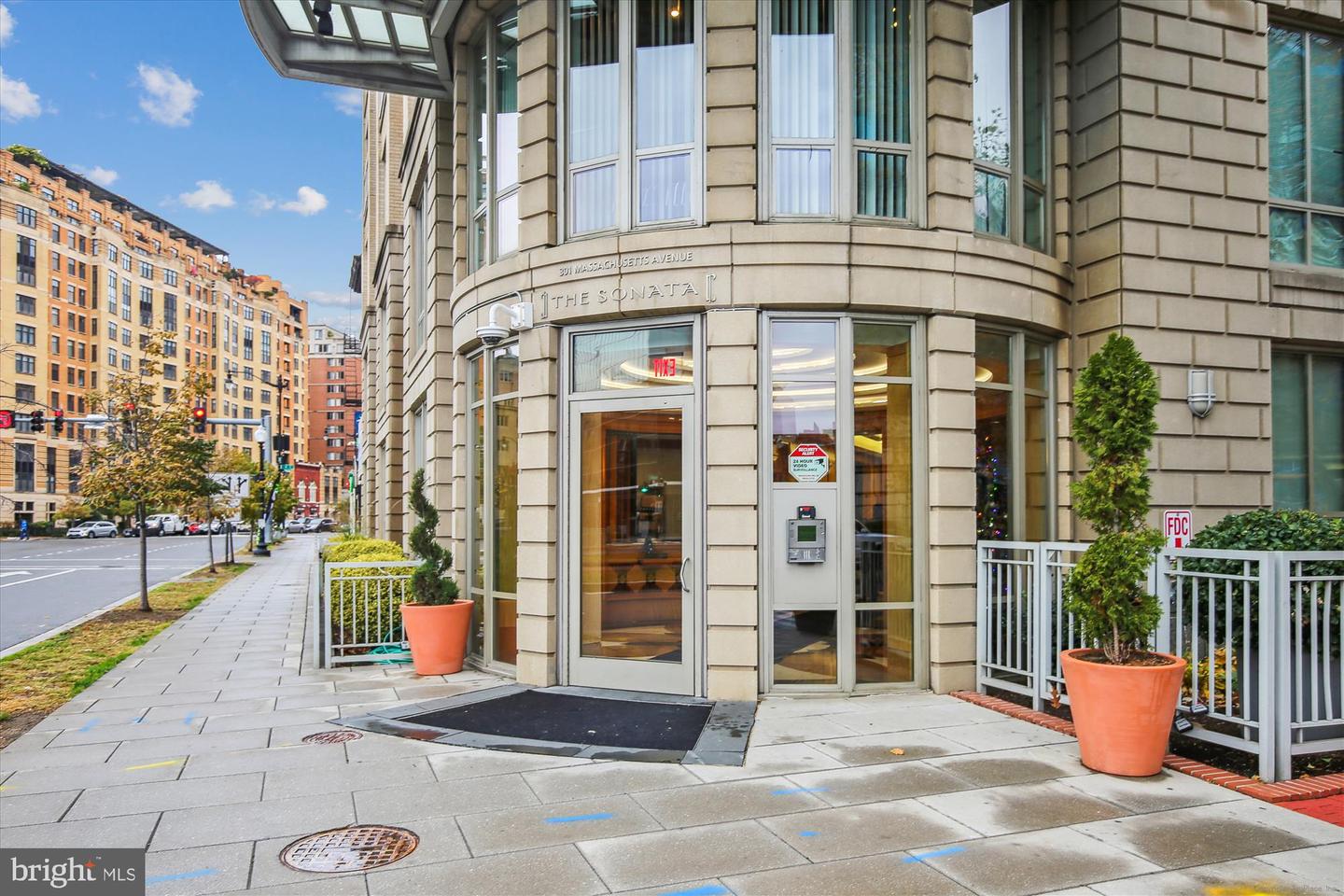 301 MASSACHUSETTS AVE NW #204, WASHINGTON, District Of Columbia 20001, 1 Bedroom Bedrooms, ,1 BathroomBathrooms,Residential,For sale,301 MASSACHUSETTS AVE NW #204,DCDC2175700 MLS # DCDC2175700
