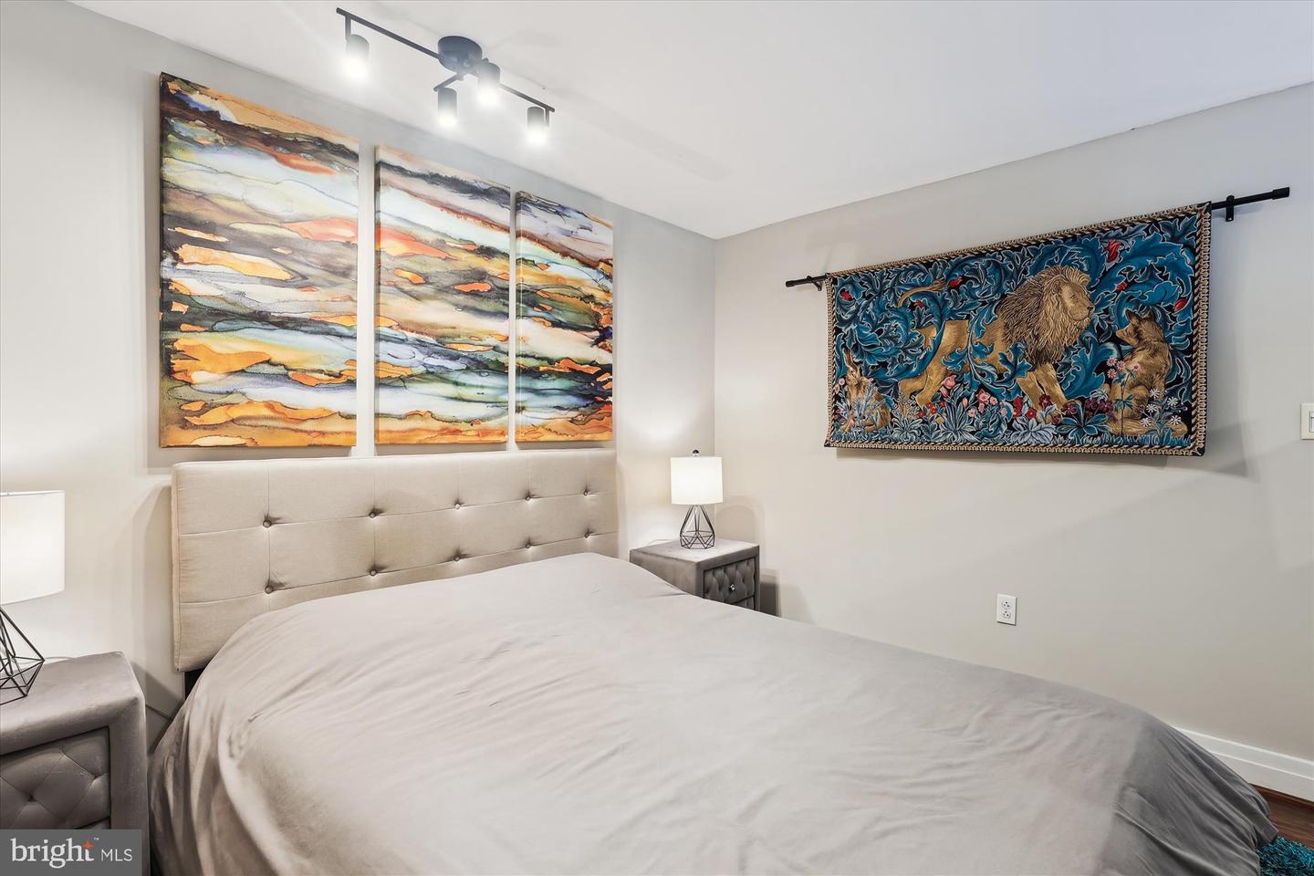 301 MASSACHUSETTS AVE NW #204, WASHINGTON, District Of Columbia 20001, 1 Bedroom Bedrooms, ,1 BathroomBathrooms,Residential,For sale,301 MASSACHUSETTS AVE NW #204,DCDC2175700 MLS # DCDC2175700