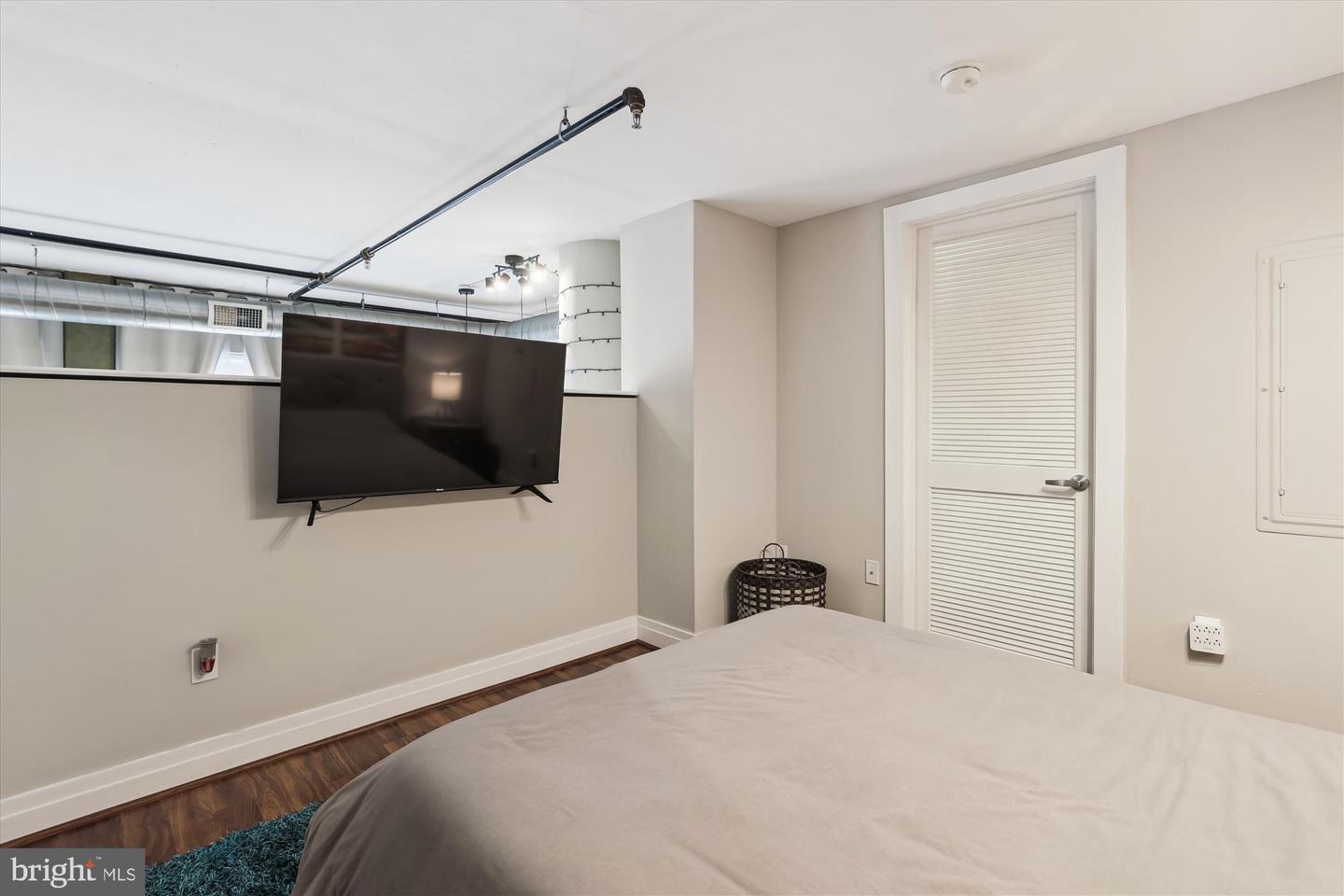 301 MASSACHUSETTS AVE NW #204, WASHINGTON, District Of Columbia 20001, 1 Bedroom Bedrooms, ,1 BathroomBathrooms,Residential,For sale,301 MASSACHUSETTS AVE NW #204,DCDC2175700 MLS # DCDC2175700