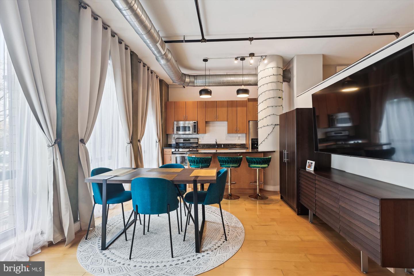 301 MASSACHUSETTS AVE NW #204, WASHINGTON, District Of Columbia 20001, 1 Bedroom Bedrooms, ,1 BathroomBathrooms,Residential,For sale,301 MASSACHUSETTS AVE NW #204,DCDC2175700 MLS # DCDC2175700