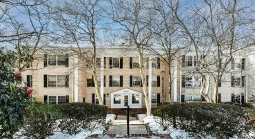 7700 TREMAYNE PL #209, MCLEAN, Virginia 22102, 2 Bedrooms Bedrooms, ,2 BathroomsBathrooms,Residential,For sale,7700 TREMAYNE PL #209,VAFX2218878 MLS # VAFX2218878