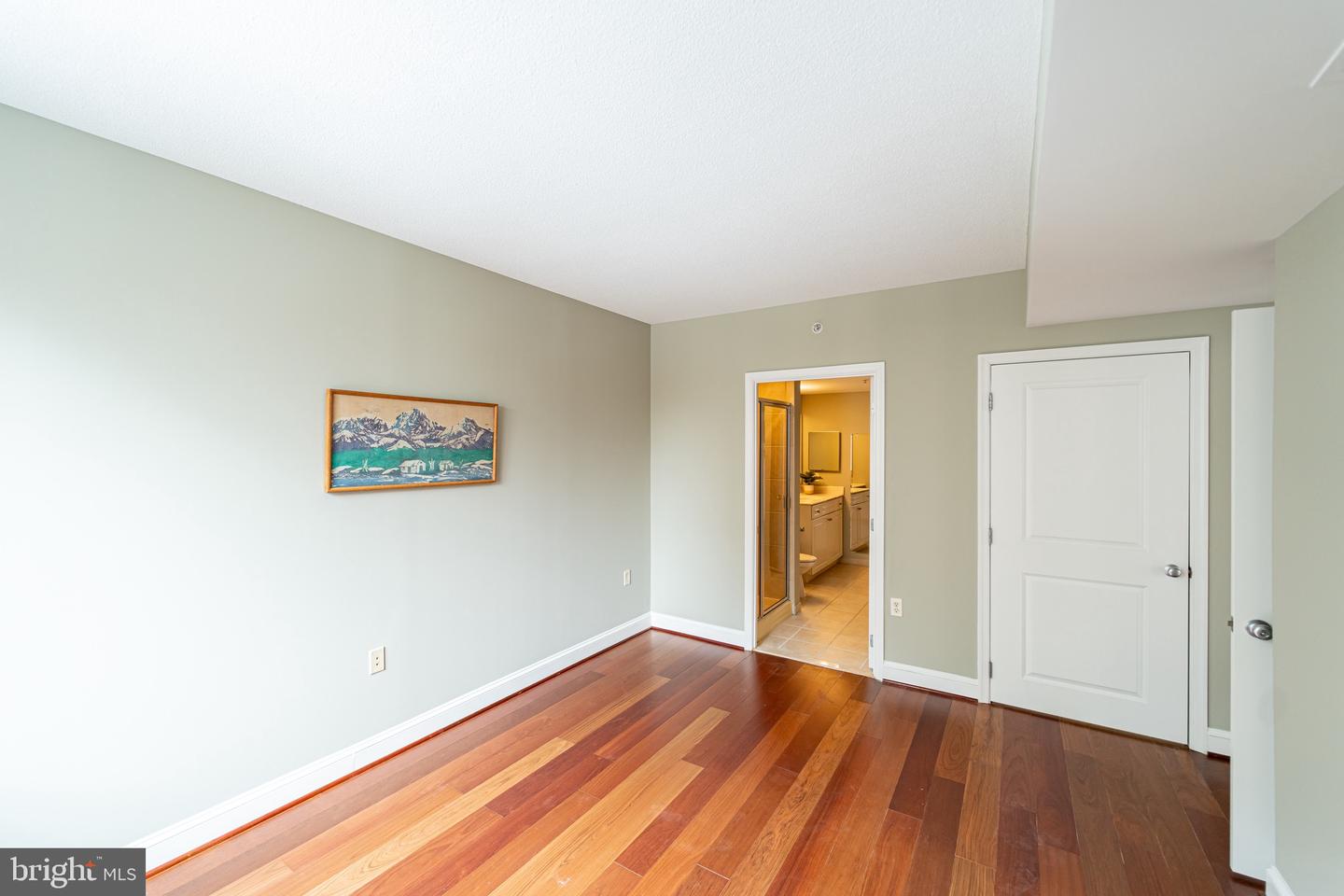 851 N GLEBE RD #1005, ARLINGTON, Virginia 22203, 2 Bedrooms Bedrooms, ,2 BathroomsBathrooms,Residential,For sale,851 N GLEBE RD #1005,VAAR2052672 MLS # VAAR2052672