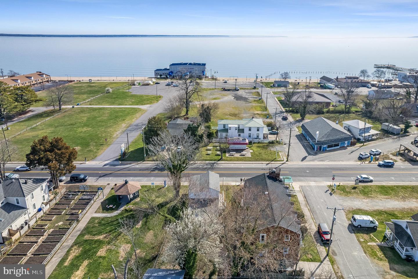 308 WASHINGTON AVE, COLONIAL BEACH, Virginia 22443, 3 Bedrooms Bedrooms, 6 Rooms Rooms,2 BathroomsBathrooms,Residential,For sale,308 WASHINGTON AVE,VAWE2007200 MLS # VAWE2007200