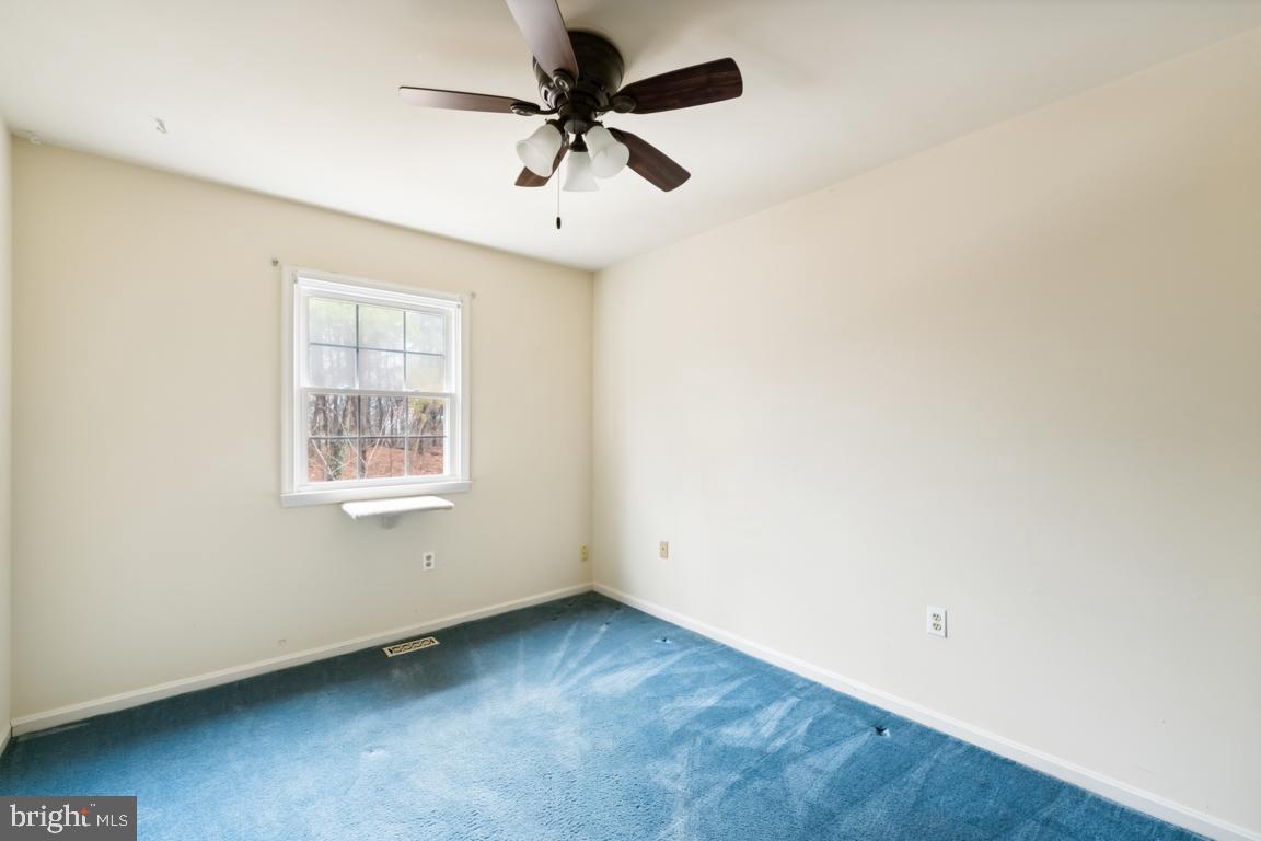 1964 MARINER LN, WOODBRIDGE, Virginia 22192, 3 Bedrooms Bedrooms, ,2 BathroomsBathrooms,Residential,For sale,1964 MARINER LN,VAPW2084616 MLS # VAPW2084616