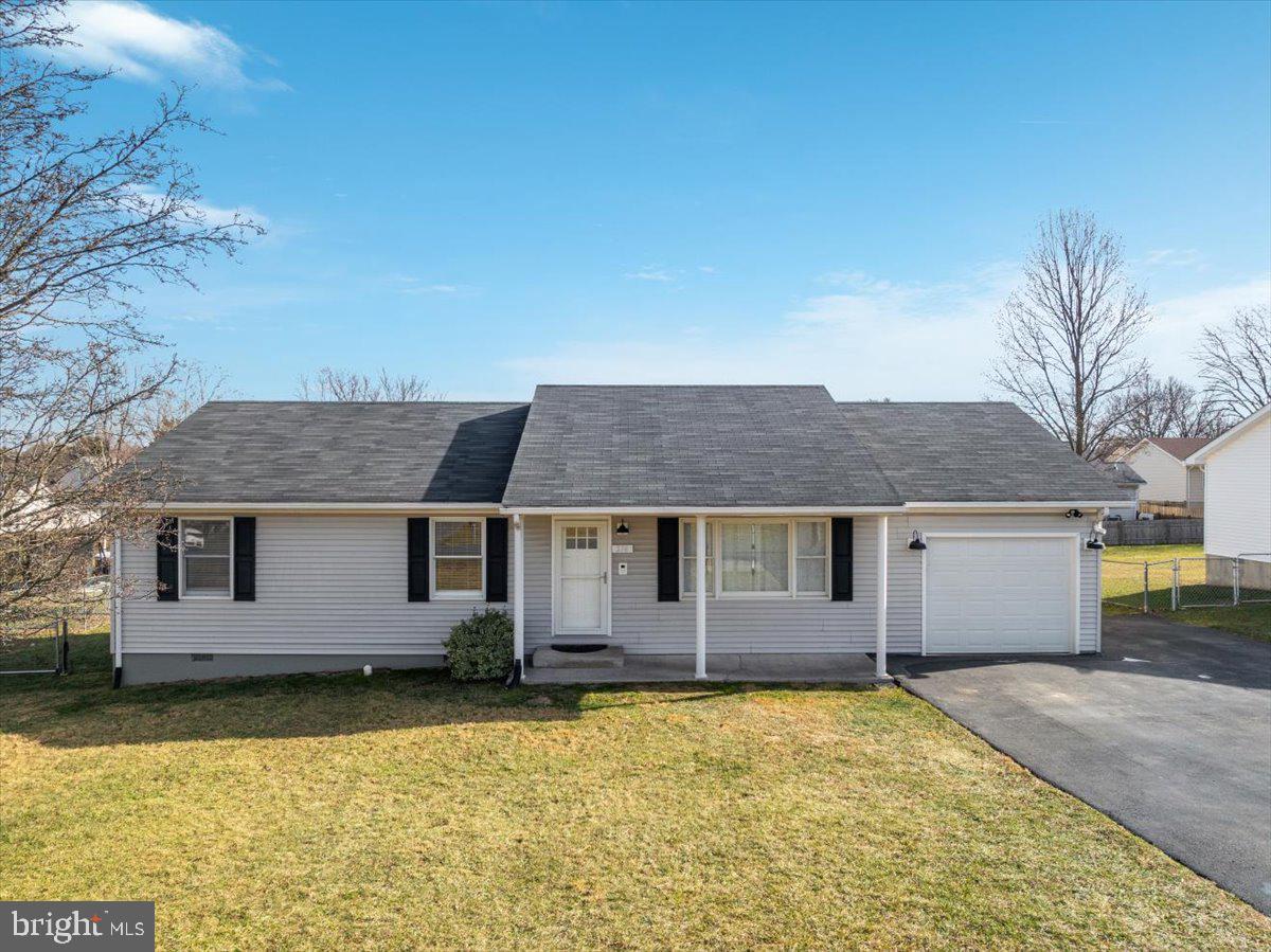 214 NIGHTINGALE AVE, STEPHENS CITY, Virginia 22655, 3 Bedrooms Bedrooms, ,2 BathroomsBathrooms,Residential,For sale,214 NIGHTINGALE AVE,VAFV2023486 MLS # VAFV2023486