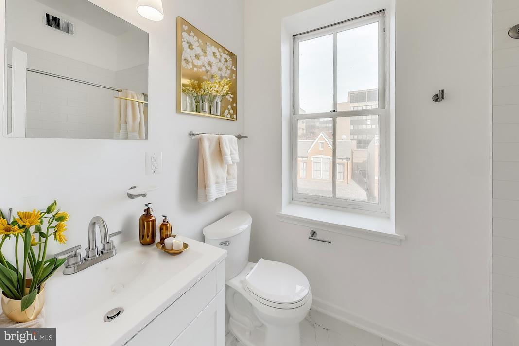 514 U ST NW #9, WASHINGTON, District Of Columbia 20001, 2 Bedrooms Bedrooms, ,1 BathroomBathrooms,Residential,For sale,514 U ST NW #9,DCDC2173538 MLS # DCDC2173538