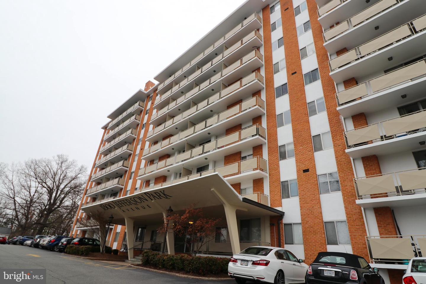 1800 JEFFERSON PARK AVE #812, CHARLOTTESVILLE, Virginia 22903, 2 Bedrooms Bedrooms, 4 Rooms Rooms,1 BathroomBathrooms,Residential,For sale,1800 JEFFERSON PARK AVE #812,VACO2000154 MLS # VACO2000154