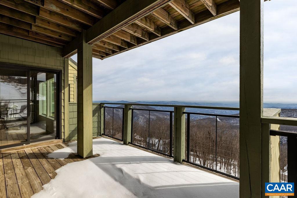 1702 HIGH RIDGE CONDOS, WINTERGREEN RESORT, Virginia 22967, 2 Bedrooms Bedrooms, ,2 BathroomsBathrooms,Residential,For sale,1702 HIGH RIDGE CONDOS,660262 MLS # 660262