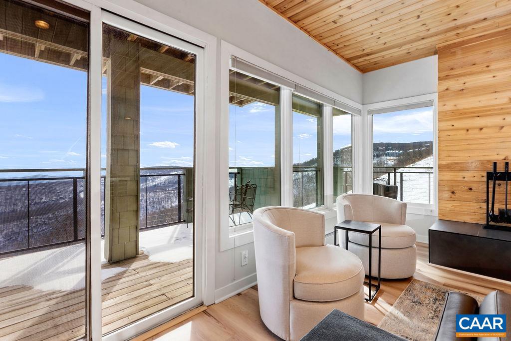 1702 HIGH RIDGE CONDOS, WINTERGREEN RESORT, Virginia 22967, 2 Bedrooms Bedrooms, ,2 BathroomsBathrooms,Residential,For sale,1702 HIGH RIDGE CONDOS,660262 MLS # 660262