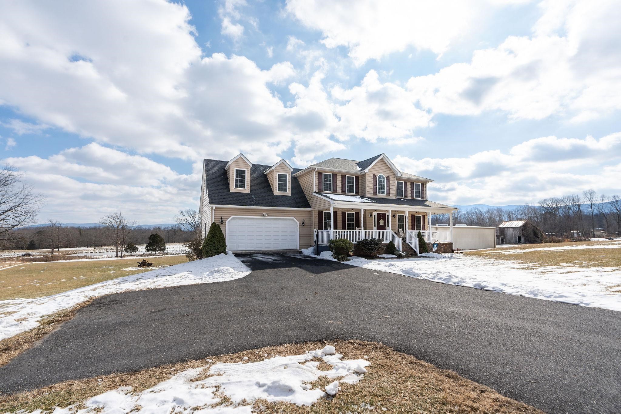 1016 COLD SPRINGS RD, STUARTS DRAFT, Virginia 24477, 4 Bedrooms Bedrooms, ,2 BathroomsBathrooms,Residential,1016 COLD SPRINGS RD,660294 MLS # 660294