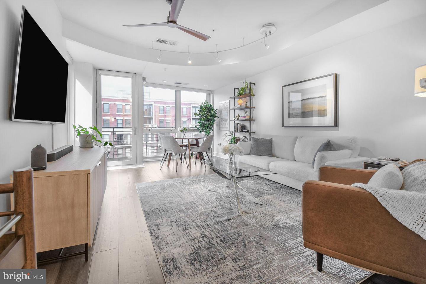 1209 13TH ST NW #802, WASHINGTON, District Of Columbia 20005, 2 Bedrooms Bedrooms, ,2 BathroomsBathrooms,Residential,For sale,1209 13TH ST NW #802,DCDC2175912 MLS # DCDC2175912