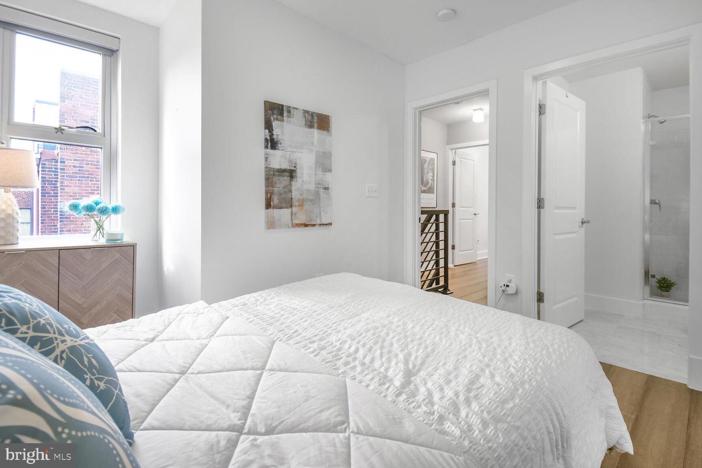 1209 13TH ST NW #802, WASHINGTON, District Of Columbia 20005, 2 Bedrooms Bedrooms, ,2 BathroomsBathrooms,Residential,For sale,1209 13TH ST NW #802,DCDC2175912 MLS # DCDC2175912
