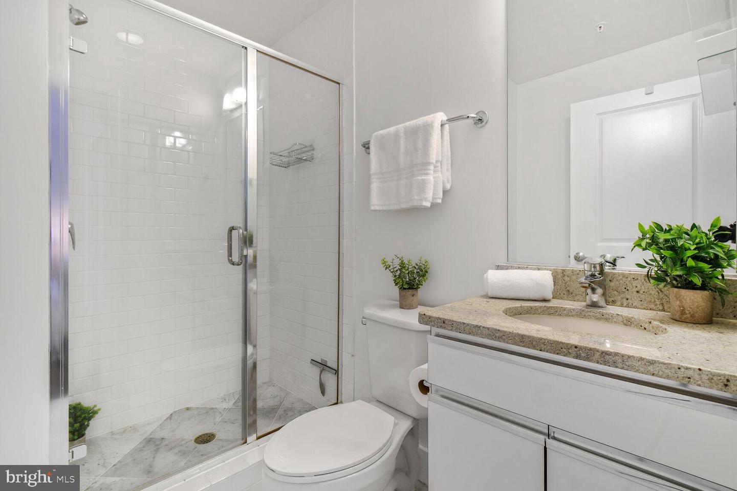 1209 13TH ST NW #802, WASHINGTON, District Of Columbia 20005, 2 Bedrooms Bedrooms, ,2 BathroomsBathrooms,Residential,For sale,1209 13TH ST NW #802,DCDC2175912 MLS # DCDC2175912