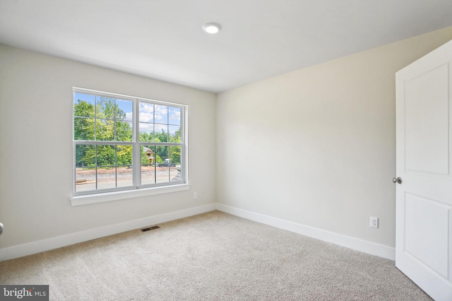 459 HARVEY LN, FREDERICKSBURG, Virginia 22406, 3 Bedrooms Bedrooms, ,3 BathroomsBathrooms,Residential,For sale,459 HARVEY LN,VAST2035444 MLS # VAST2035444