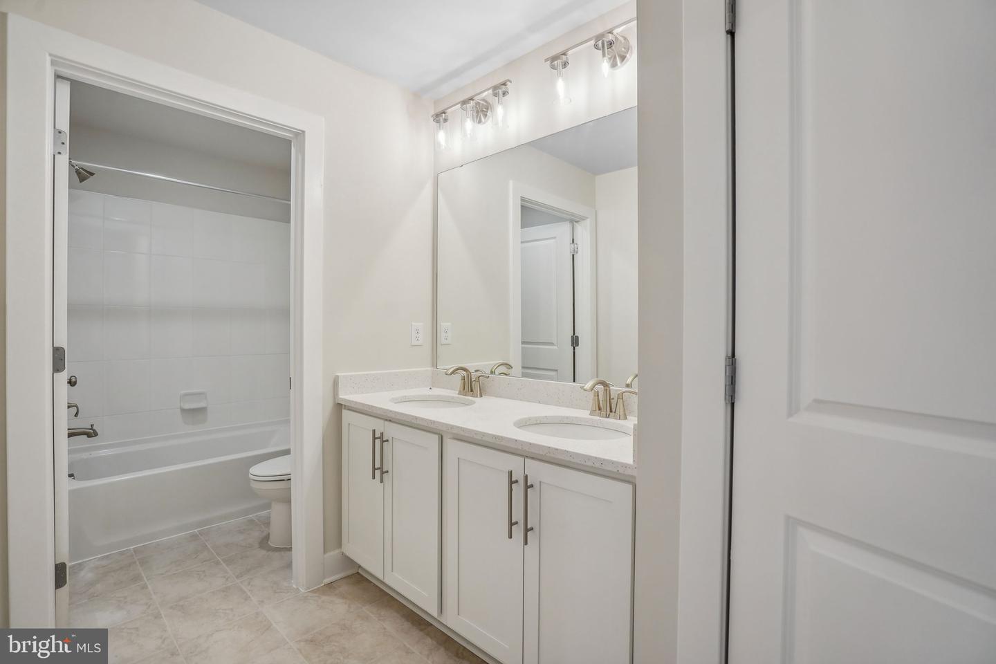 459 HARVEY LN, FREDERICKSBURG, Virginia 22406, 3 Bedrooms Bedrooms, ,3 BathroomsBathrooms,Residential,For sale,459 HARVEY LN,VAST2035444 MLS # VAST2035444